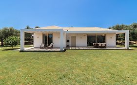 Villa Mavra